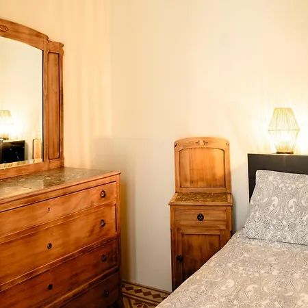 Simoarnohome アパート *